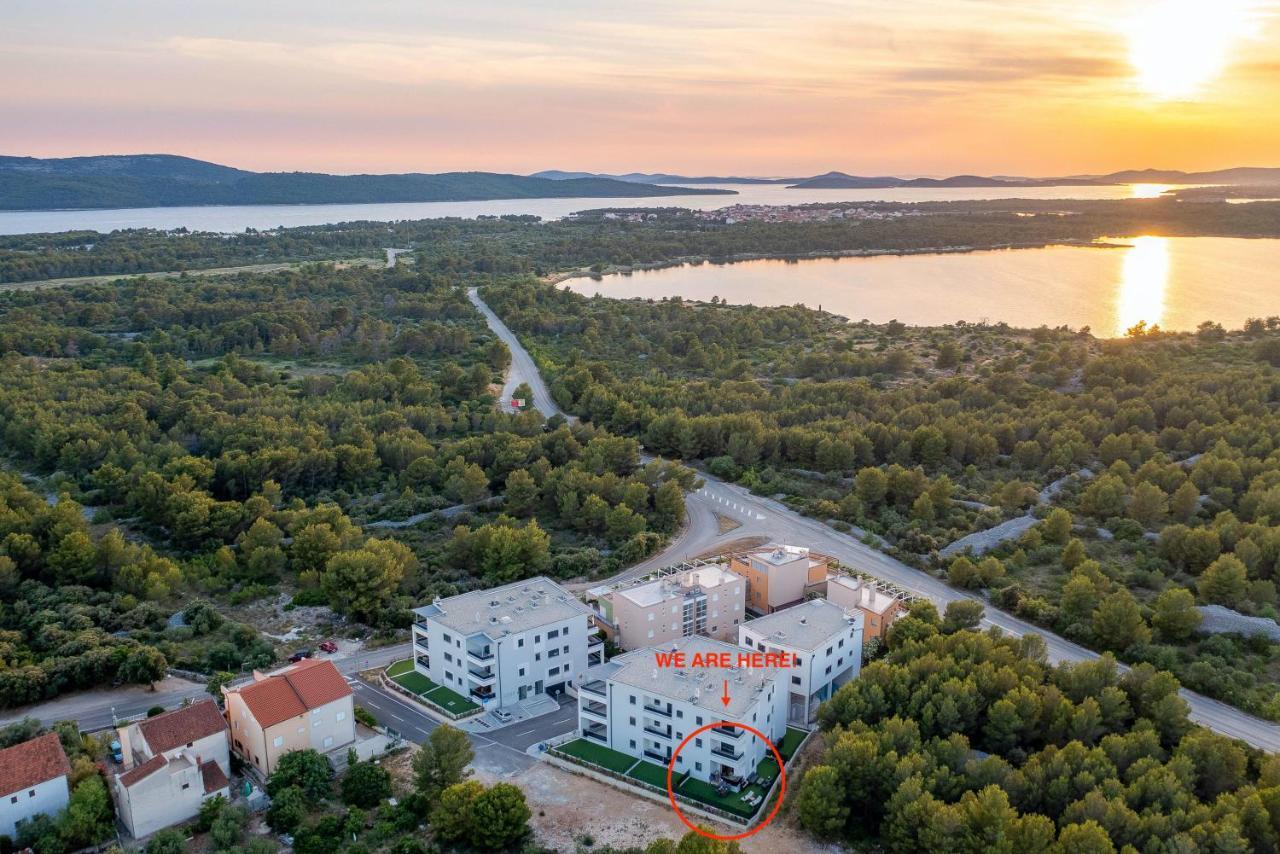 My Adriatic Place With Private Garden And Garage Σίμπενικ Εξωτερικό φωτογραφία