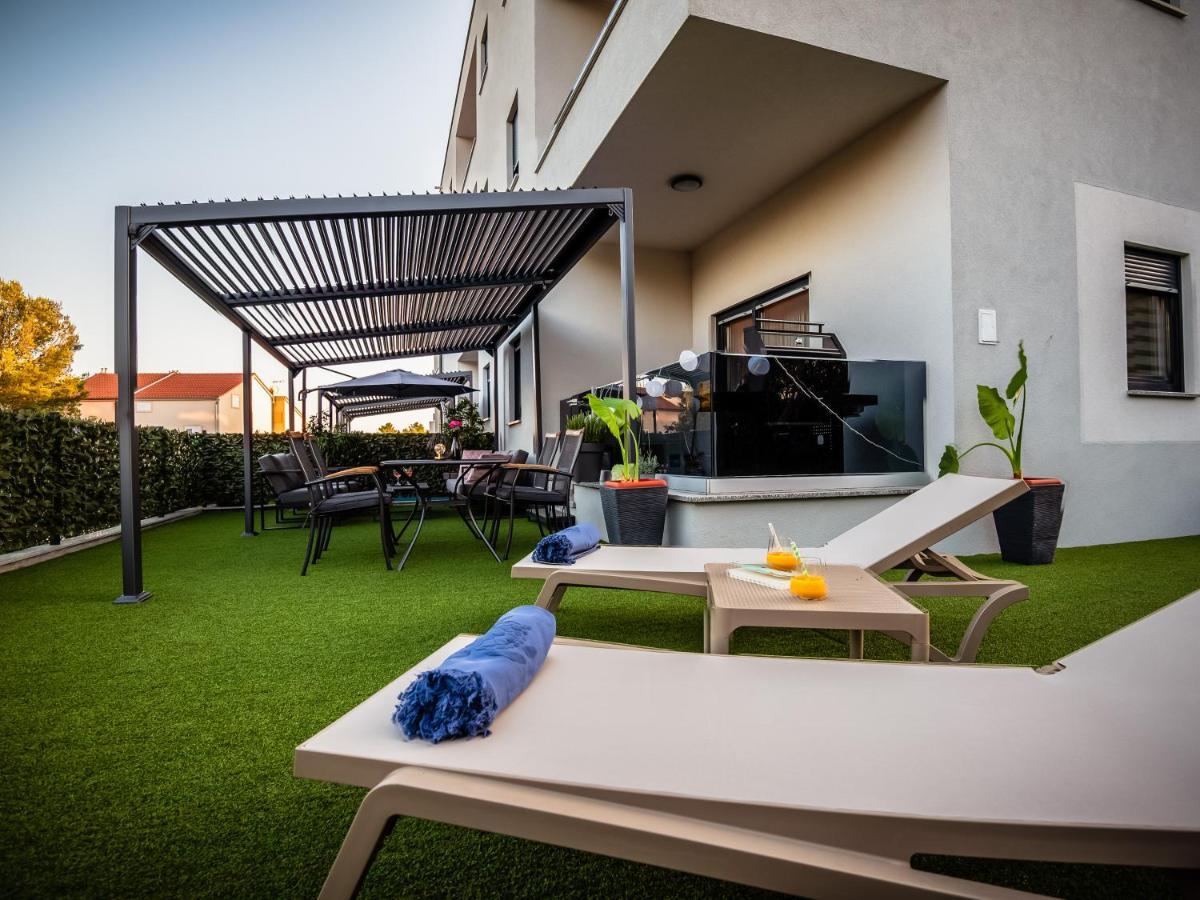 My Adriatic Place With Private Garden And Garage Σίμπενικ Εξωτερικό φωτογραφία
